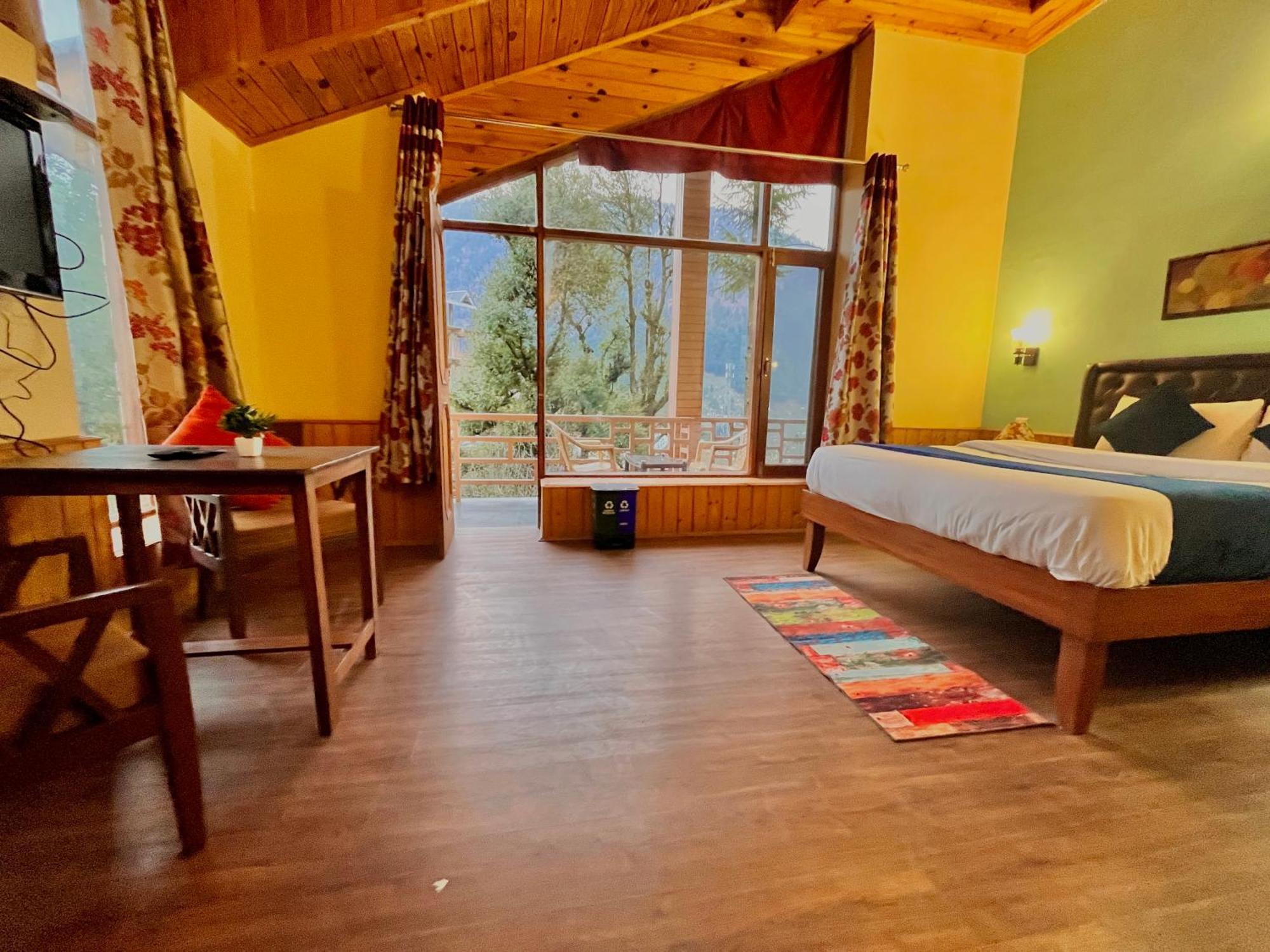 The Manu Emerald # Farmhouse # Top Selling Cottage In Manali # Peaceful Heritage Cozy Stay # Lawn With Bonfire # Most Awarded Exterior photo