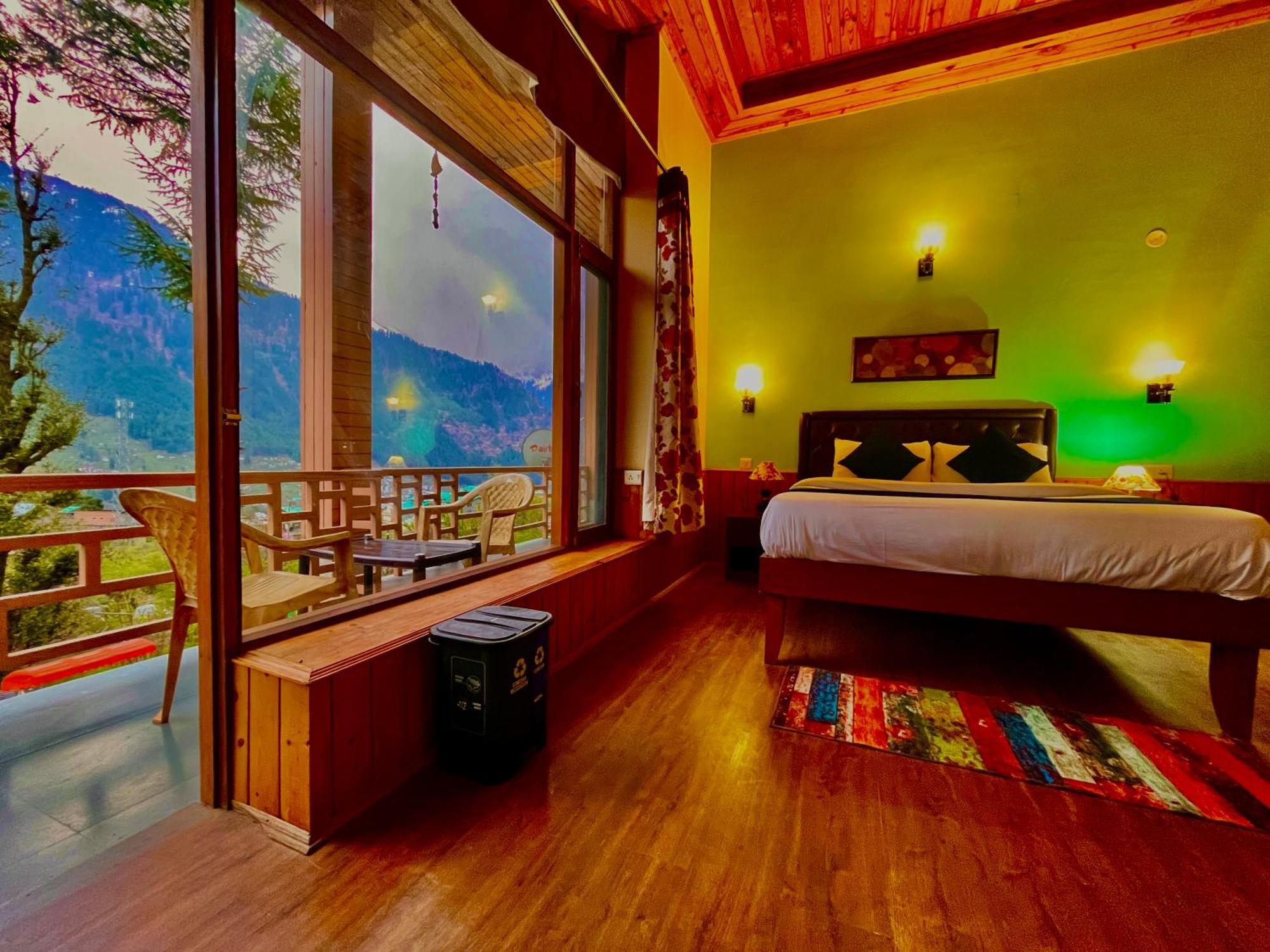 The Manu Emerald # Farmhouse # Top Selling Cottage In Manali # Peaceful Heritage Cozy Stay # Lawn With Bonfire # Most Awarded Exterior photo
